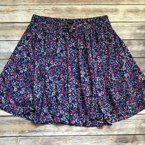Torrid Floral Skirt sz 3 3x 22 24